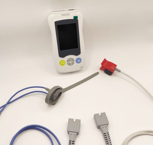 Pulsoksymetr dla noworodków i dzieci YK-820B z zestawem dwóch czujników pulsu i saturacji